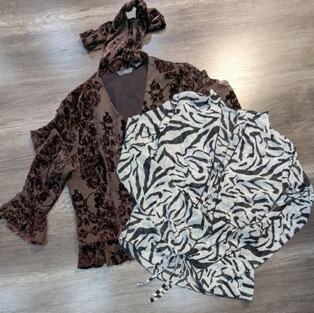 5441 - Y2K Style Blouses