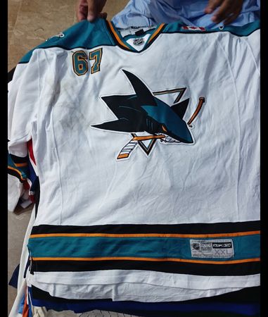 Custom handpick  NFL NHL NBA MLB Jerseys