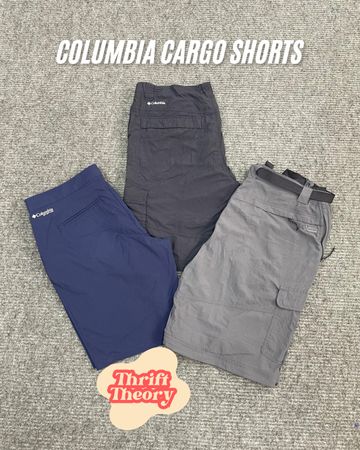Columbia Cargo Shorts - (07/05)