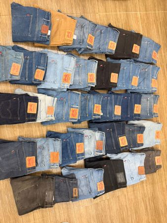 Levi's jeans mixed code & models.