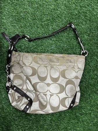 Shoulder coach bag