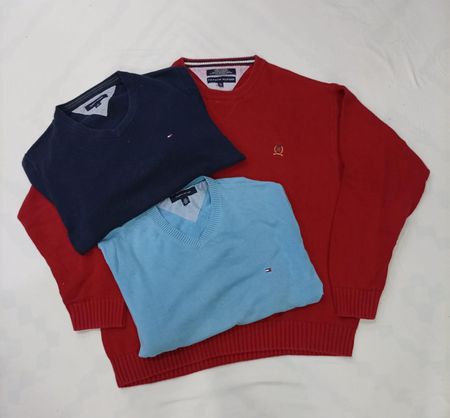 CR8273 Vintage Tommy Hilfiger Sweaters