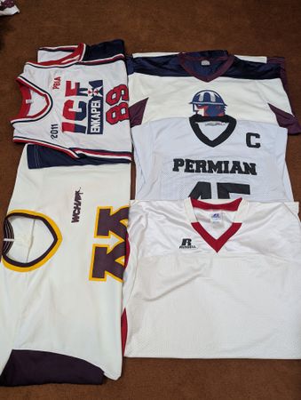 Football jersey t-shirt