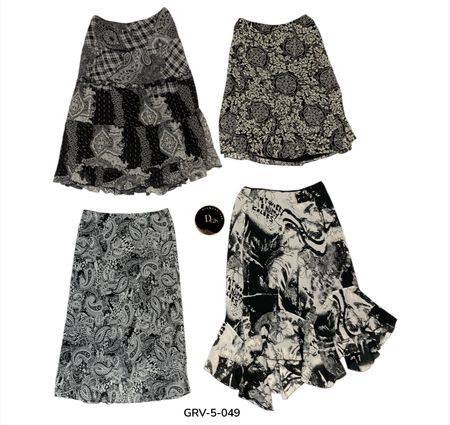 Y2K Poly Skirt – Iconic Vintage Street Style Piece (GRV-5-050)