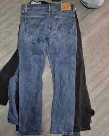 Straight Jeans