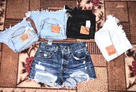 Levi’s denim shorts
