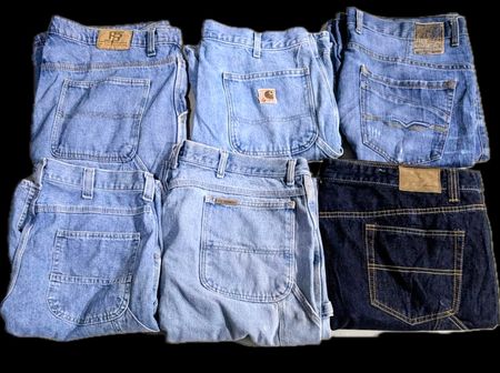CARHARTT AND OTHER MIX BRANDS SHORTS (AW 052)
