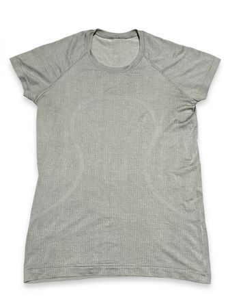 Lululemon T shirts