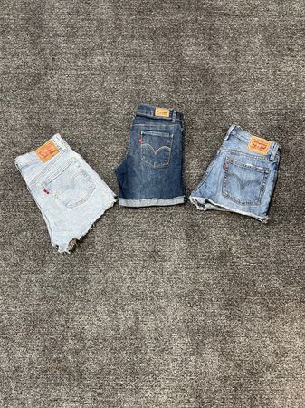 Levi’s Shorts # 051226