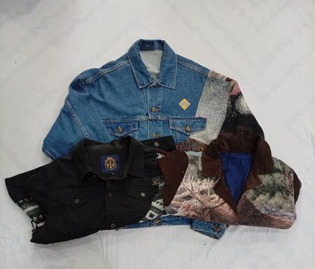 CR8374 UPCYCLED MIX STYLE DENIM JACKETS