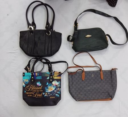 CR8383 Y2K UNBRANDED BAGS