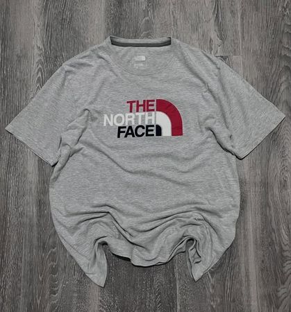 Åuthentic The north face T-Shirts 🎉