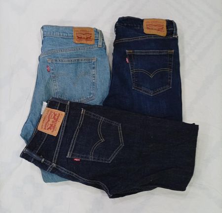 CR8404 VINTAGE LEVI'S MEN'S JEANS