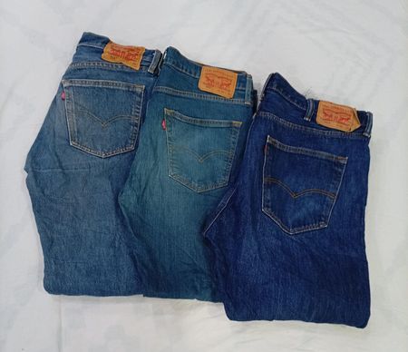 CR8405 VINTAGE LEVI'S MEN JEANS