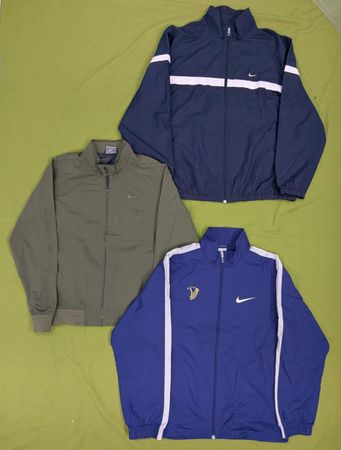 RV3475 Nike Zipper Jackets