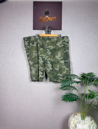 Wrangler Cargo Shorts | R-84