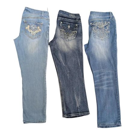 Y2K Embellished Capri Jeans