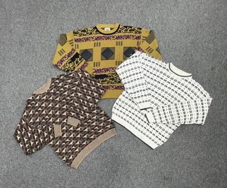 Vintage Printed Sweaters - (14/05)