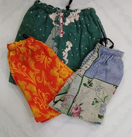CR8449 UPCYCLED DARI SHORTS