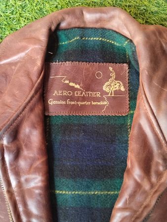 Mix Brands Vêtements en Cuir