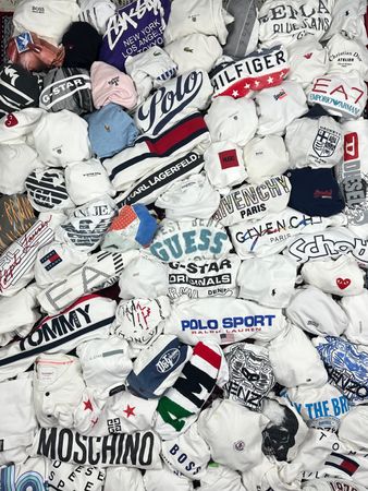 Men’s Branded Mix Tee 100 Pieces Bundle