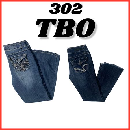 ¥2k Embracing and Embroidery jeans (brands) American Eagle & Siliver , wall stars etc #302.