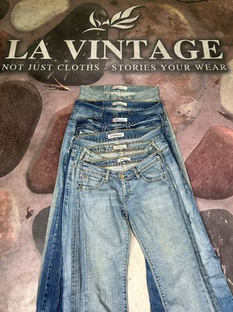 Levi’s boot cut jeans 512