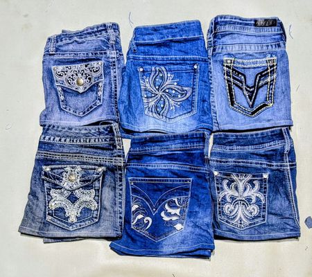 VIGOSS AND OTHER MIX BRANDS MINI SKIRTS (AW 070)