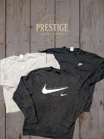 Nike sweatshirt