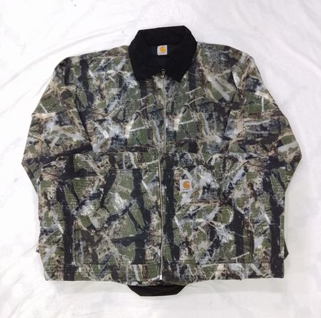 CR8509 UPCYCLED CARHARTT CAMO JACKETS