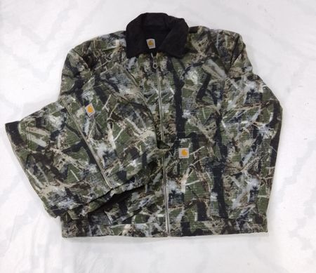CR8510 UPCYCLED CARHARTT CAMO JACKETS