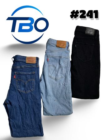 Levis Skinny Jeans. #241
