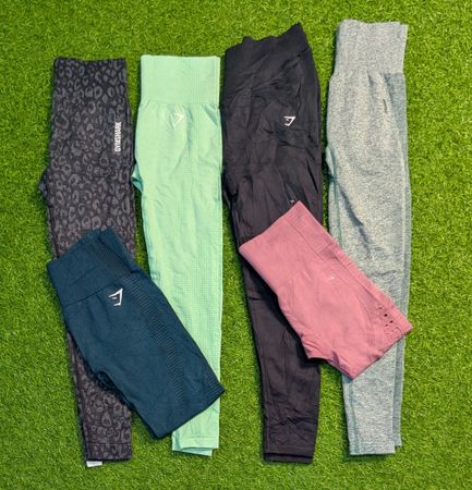 5676 - Gymshark leggings