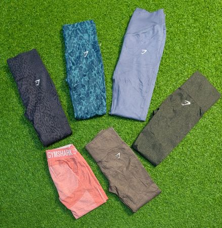 5677 - Gymshark leggings