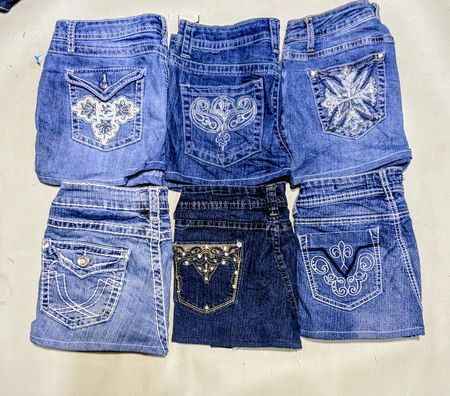 VIGOSS AND OTHER MIX BRAND MINI SKIRTS (AW 068)