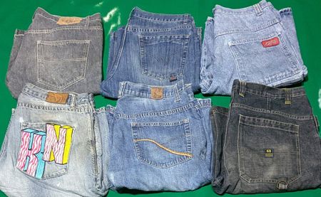 BRANDED SHORTS (D 02)