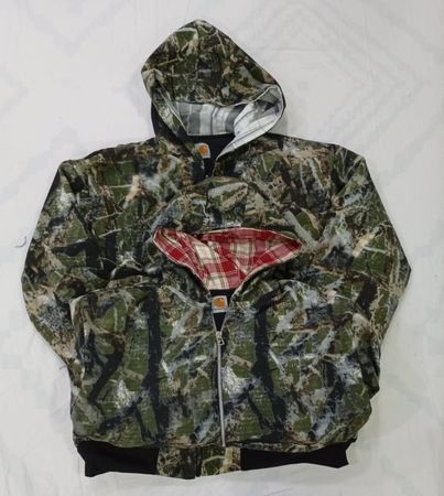 CR8560 UPCYCLED CARHARTT HOODIE JACKETS