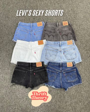 Levi’s Sexy Shorts - (18/05)