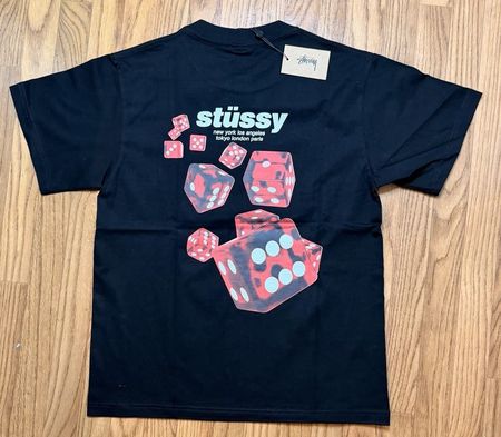 Maßgeschneidertes handverlesenes Stussy umgestaltetes T-Shirt