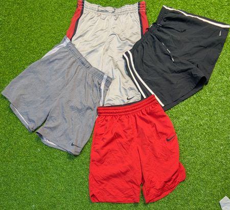 5731 - Nike Shorts