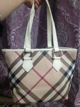 Custom handpick  2 Burberry bags