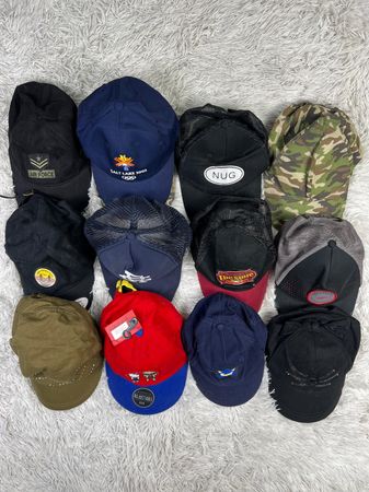 Caps