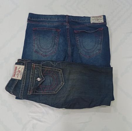 CR8689 VINTAGE TRUE RELIGION MEN'S JEANS
