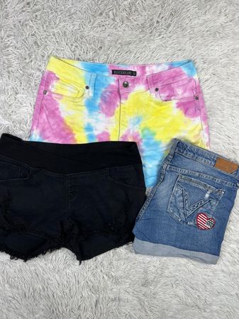 Sexy denim shorts