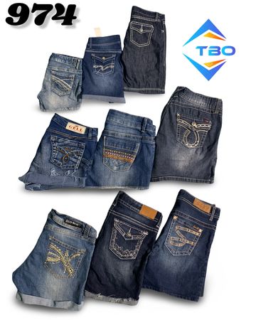 Y2k Detailing shorts  (brands) Rue 21 , Silver , Justice & Nine west etc #974.
