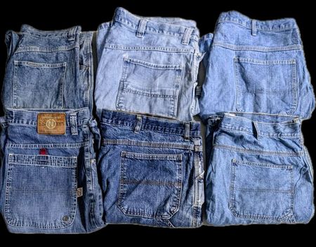 OLD NAVY AND OTHER MIX BRANDS SHORTS (AW 051)