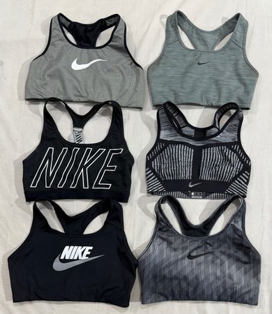 Nike Sports bras (556)