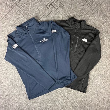 The North Face Half Zip Sweatshirts (CV:156)