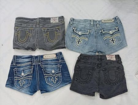 CR8825 UPCYCLED MIX BRANDED MINI DENIM SHORTS