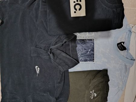 Nike t-shirts